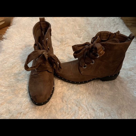Brown suede ankle boots - Picture 4 of 4